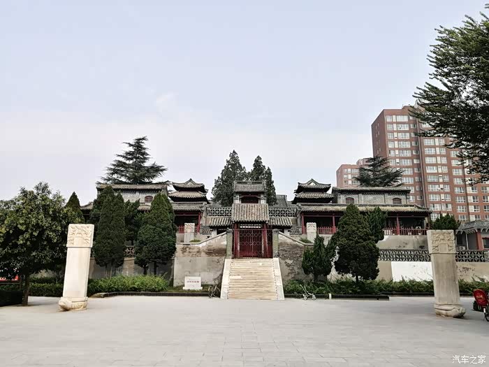 北极台始建于明朝嘉靖四十一年(1562年),位于古深泽县城北