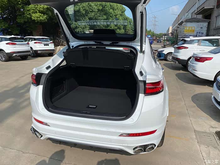 博越车主提领克 05 劲halo 全黑 提车作业