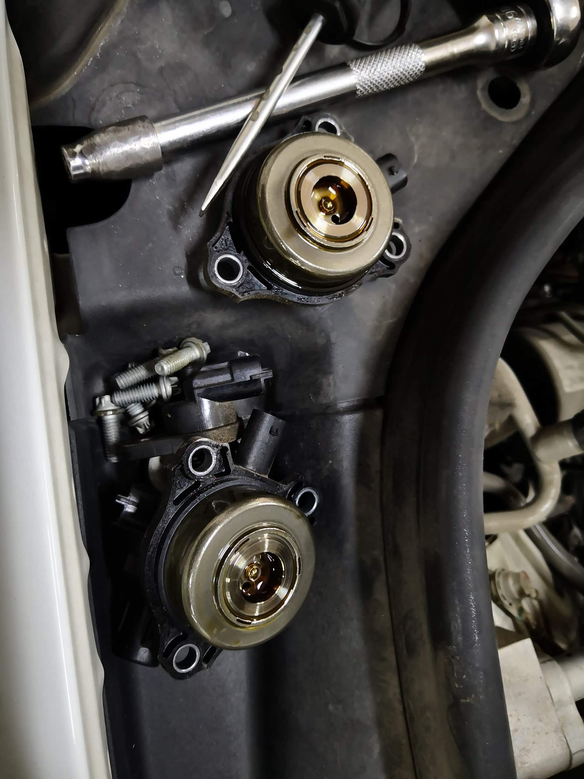 关于电磁阀,凸轮轴调节器,glk300的通病冬天集中发作了?