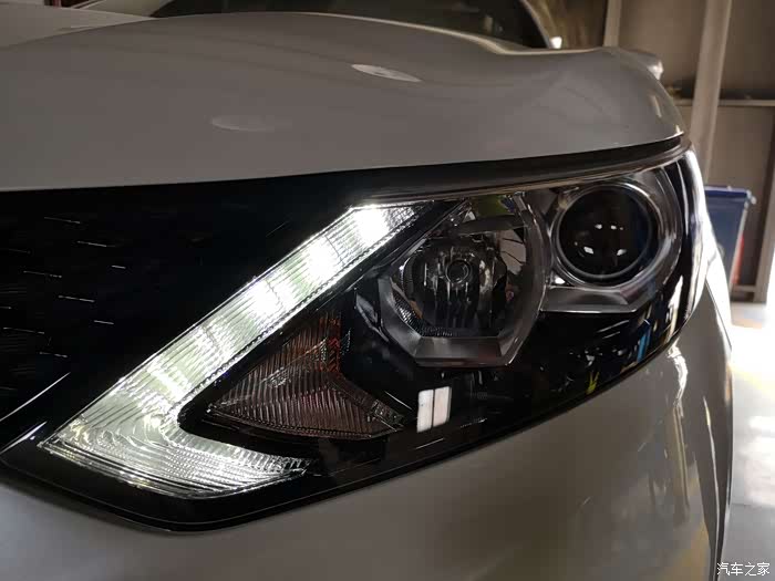 石家庄日产逍客汽车灯光升级led氙气大灯让出行更安全