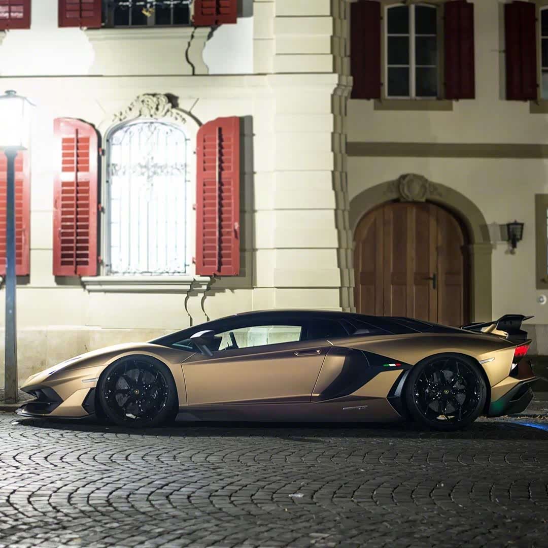 兰博基尼svj黑色魅影!