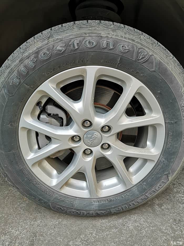 这个是原厂胎凡士通,现在快4年了,5万公里
