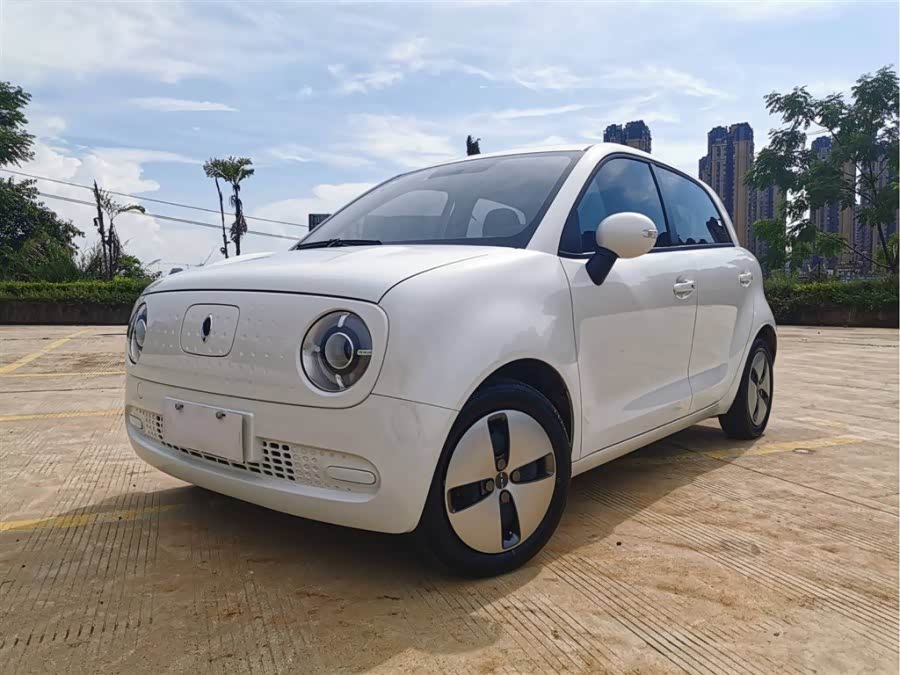 白色车身的欧拉黑猫,前脸看着确实萌萌哒!_欧拉论坛_手机汽车之家