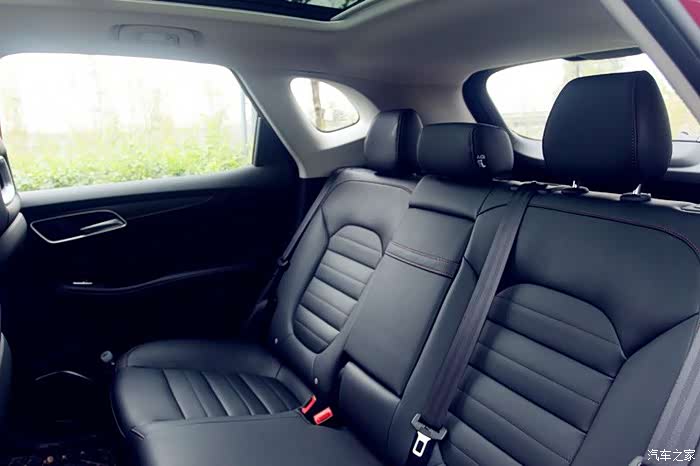 实地试驾名爵hs ,就这样被圈粉