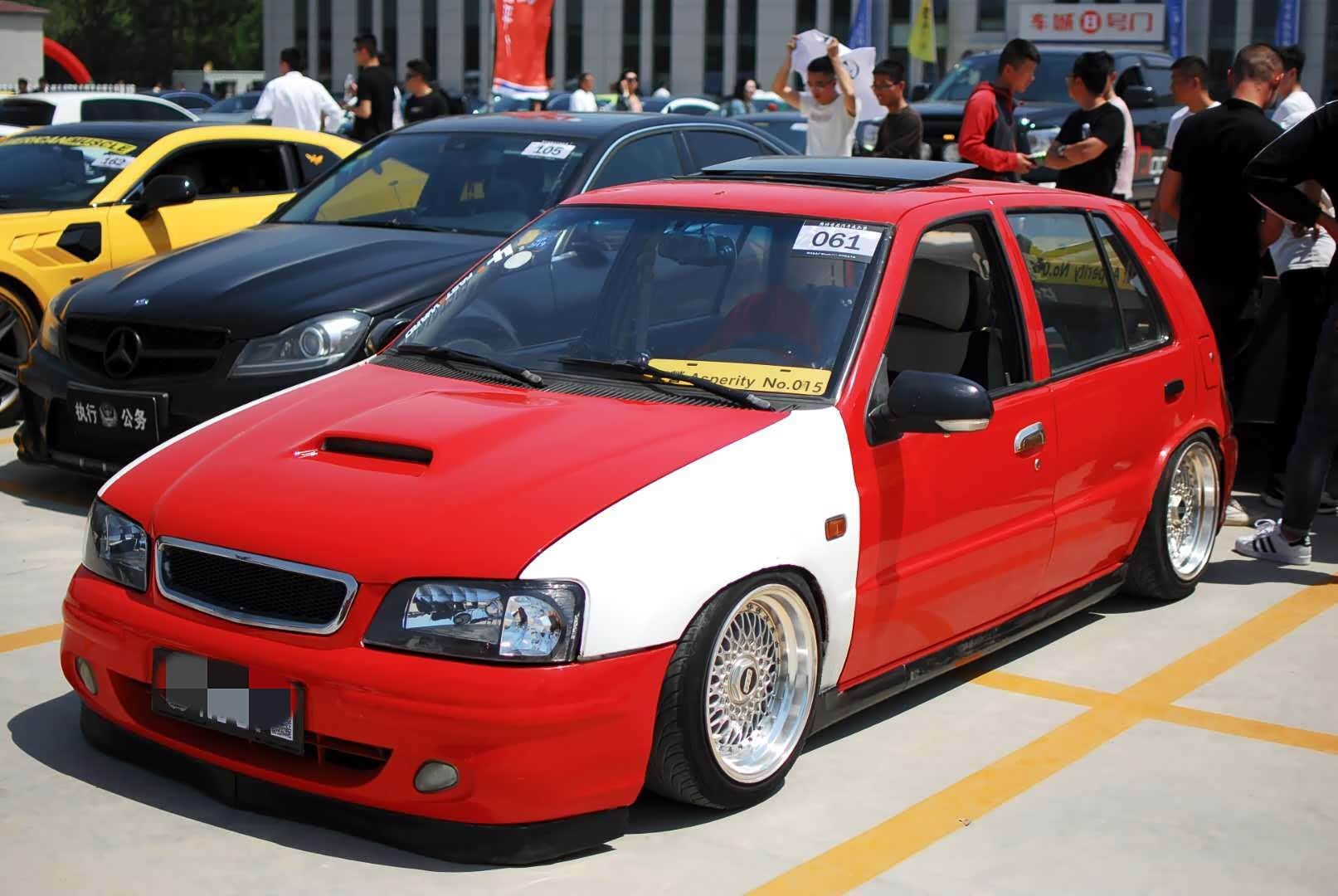 一起来看看夏利的改装