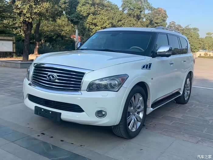 英菲尼迪qx80行政六座白色米内