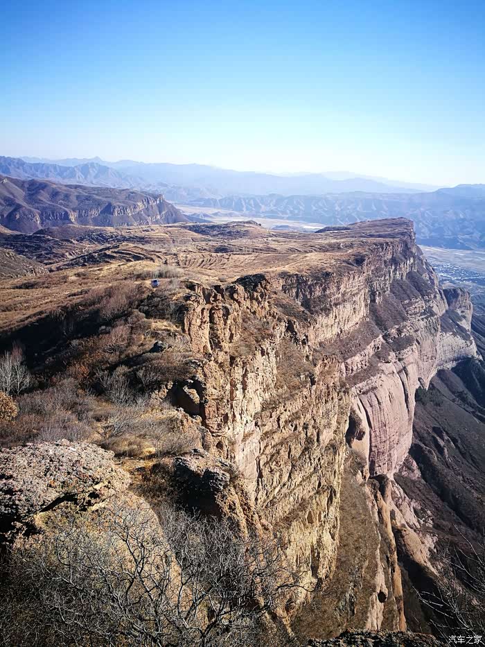 bj40相伴之后城镇大石头之旅