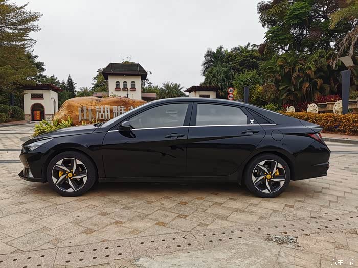 三十而立初心未改北京现代伊兰特小黑提车记