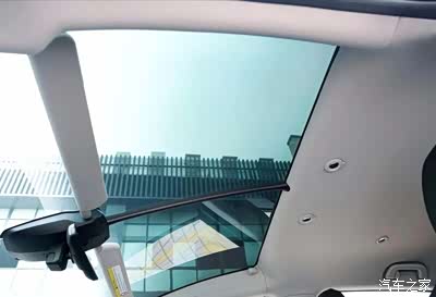 全景天窗,周末郊游晚上躺在车里数星星也不错哦