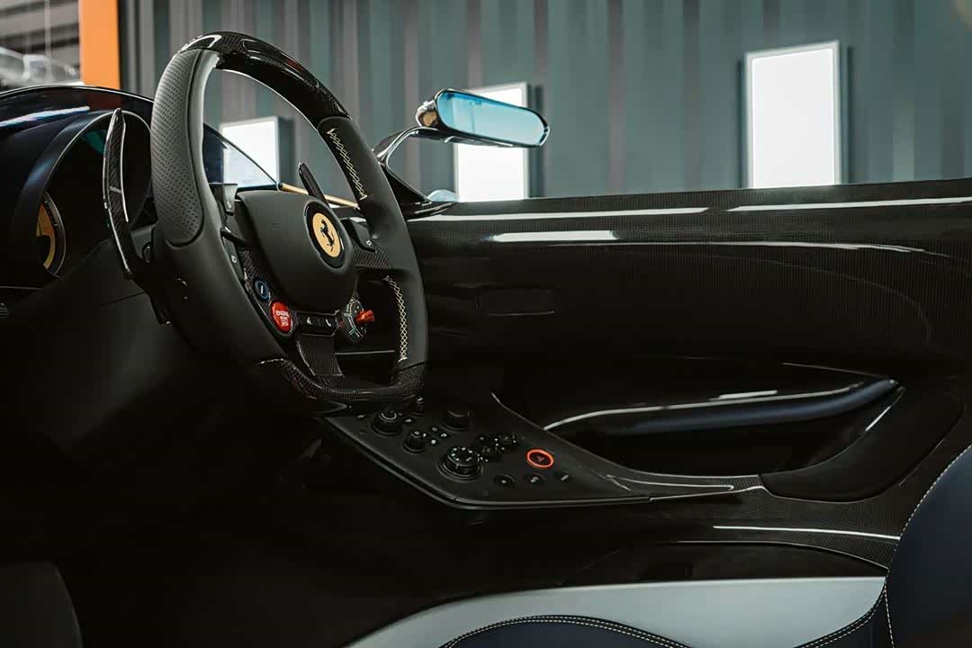 豪华跑车法拉利内饰细节.