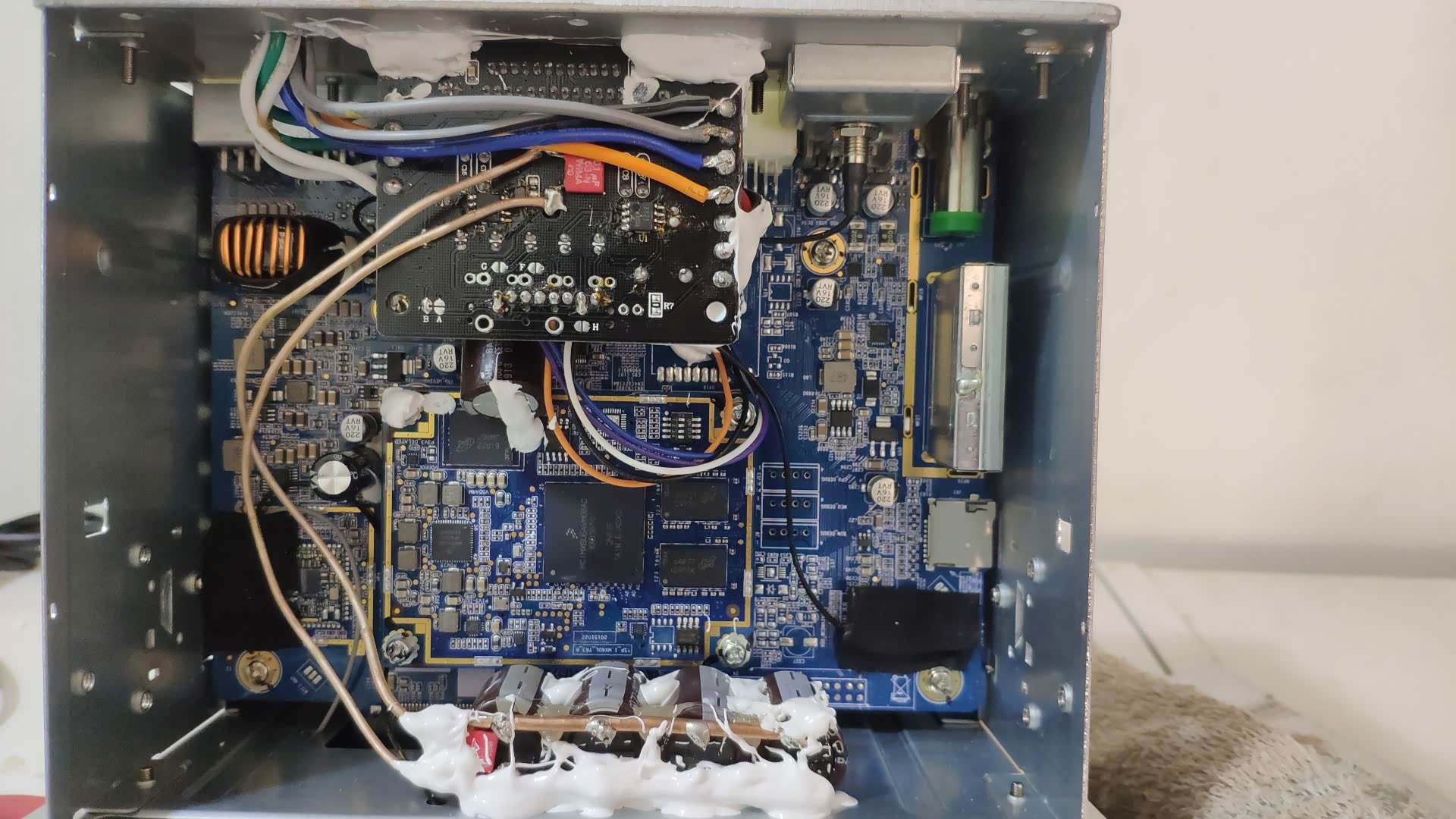 16款新帝豪原装导航3c15车机tdf8546j改tda7850功放芯片换ad828ar