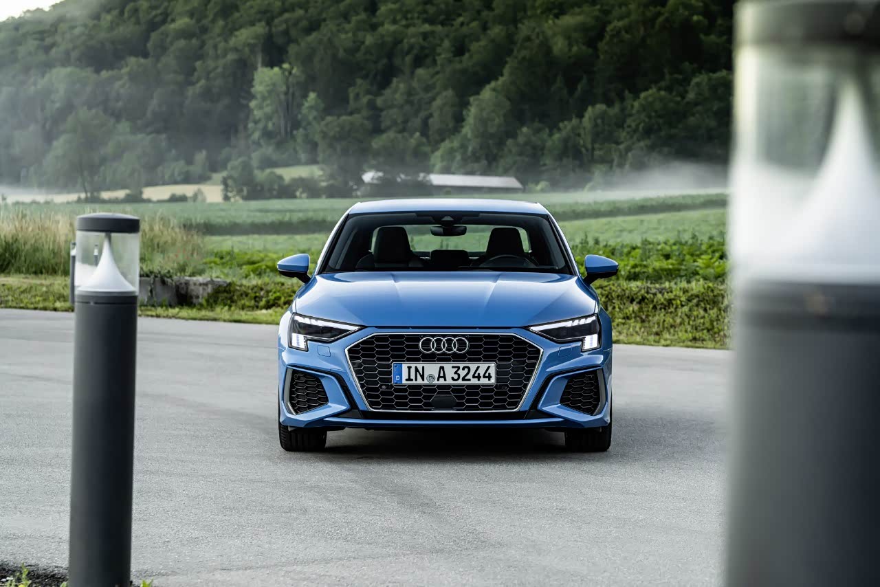 奥迪壁纸2020奥迪a3limousine