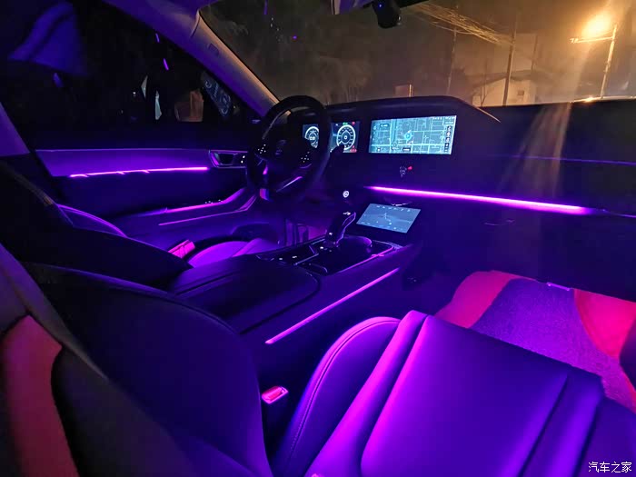 t99改装之奔腾t99s改装新5系led氛围灯超赞