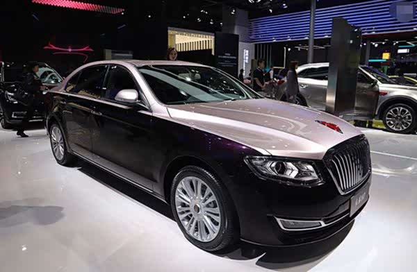 双色版红旗h7是由两种颜色拼接而成这种设计非常新颖