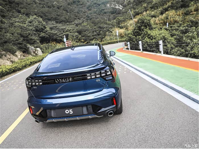 试驾体验领克05与最美海湾线交融