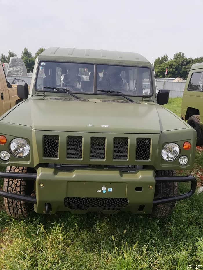 勇士大四门军绿实拍