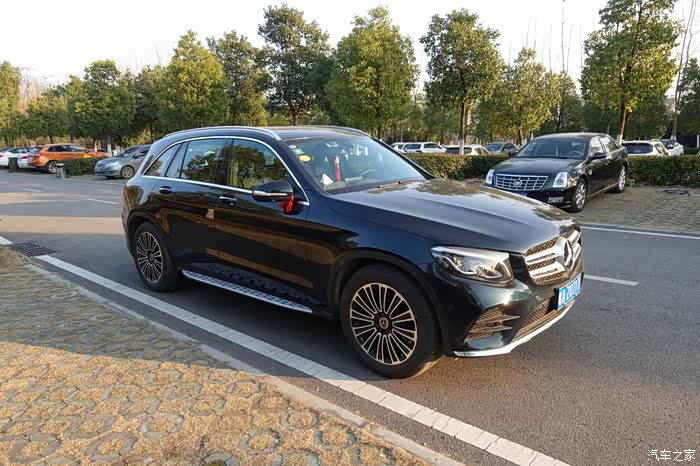 4483 | 回复: 27 奔驰glc论坛 有和我一样订松石绿的吗?