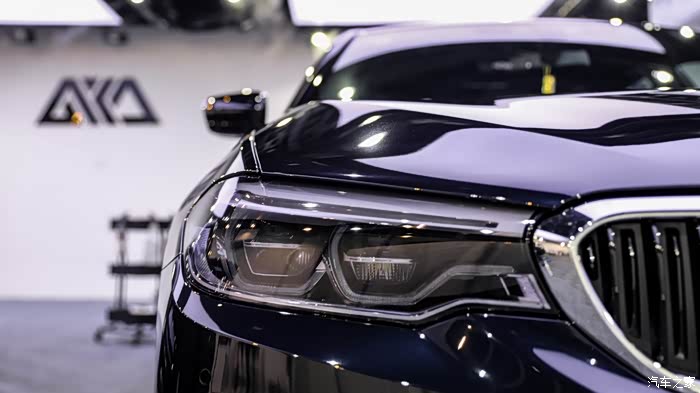 30岁提宝马530i短轴碳黑暗夜蓝