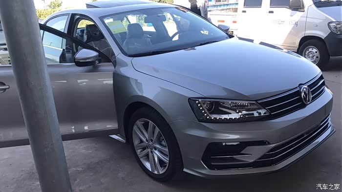 大家说男人开速腾什么颜色比较好看?