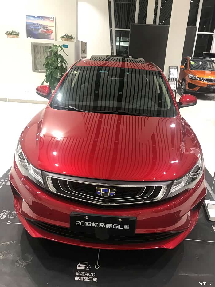 新手女司机入手红色gl