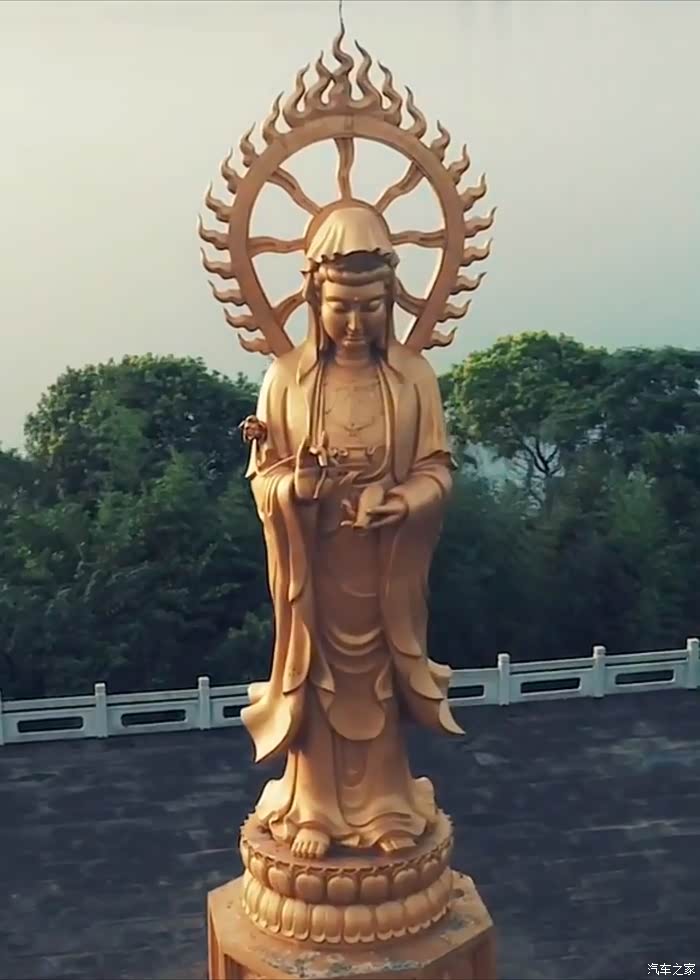 武汉莲花寺大观音