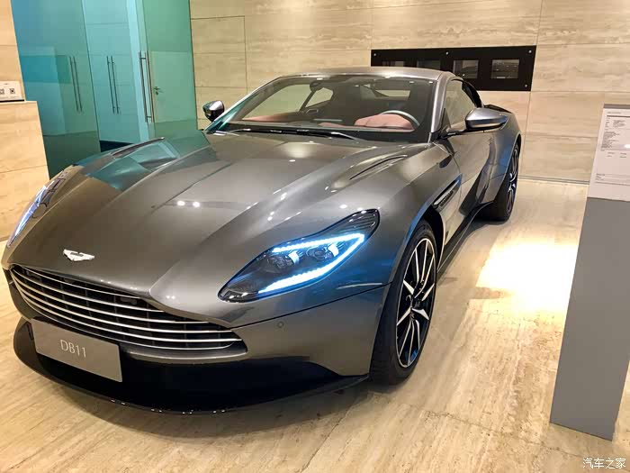 【图】db11 v8 魅力银/贵族红 帅气_阿斯顿·马丁论坛_汽车之家论坛