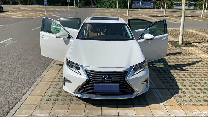 新老es十一同行出游16款es300h使用四年有感