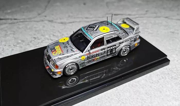 1:64 梅赛德斯-奔驰 190e evo ii dtm 赛车模型