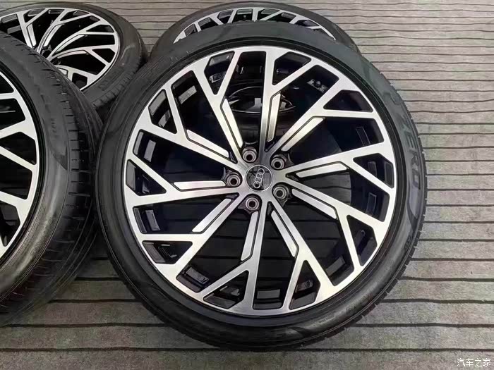 奥迪s8轮毂一套