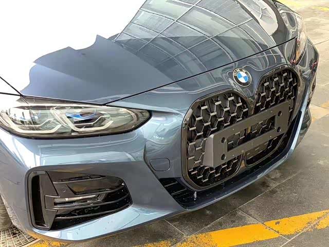 宝马猪鼻子4系 到店实拍 与想象中大有不同 立体感爆棚