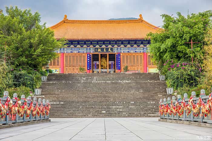 回味天龙八部畅游大理天龙寺体验一场江湖武林