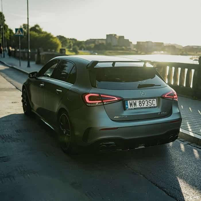 【图】哑光灰的a45s,其实也耐看,你们感受一下_奔驰a级论坛_汽车之家