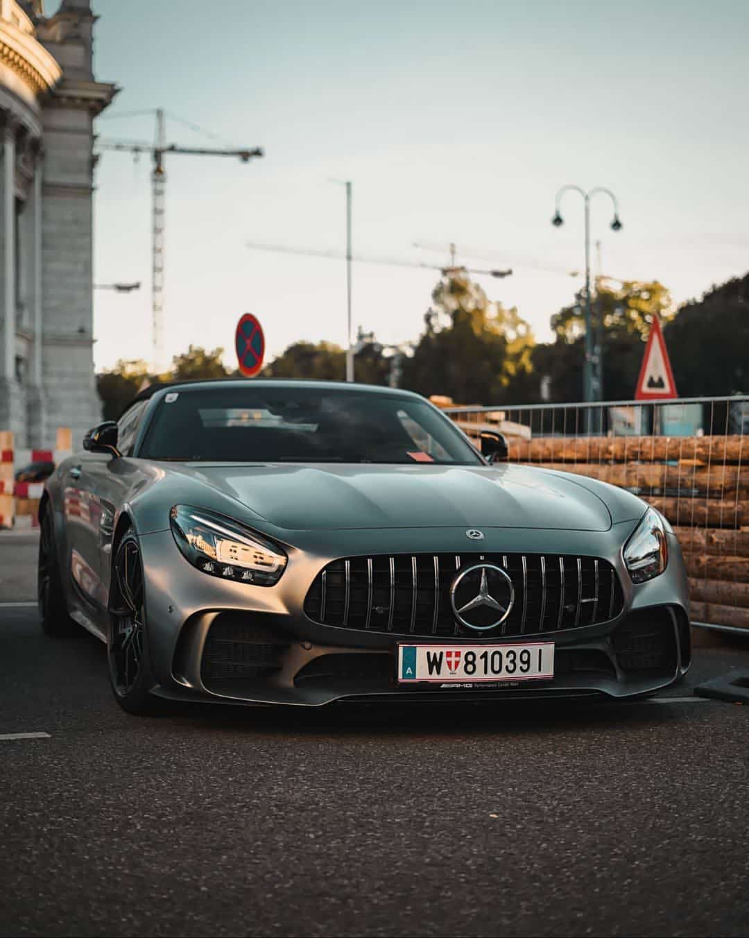 amg gt系列的小众款,但是价格也不便宜