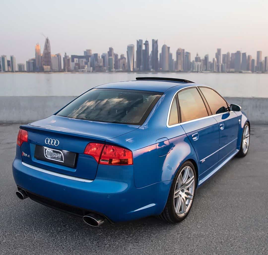 奥迪rs4(b7) 4.2升 v8 自然吸气,420马力