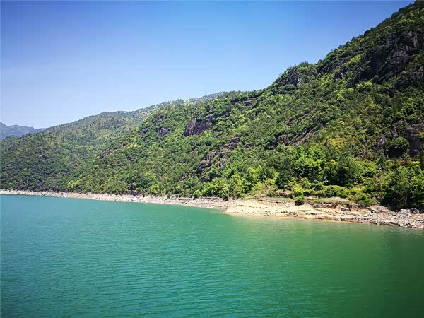 千峡湖 ,最美的人工湖 生态旅游最佳选择 ,碧绿的湖水像翡翠