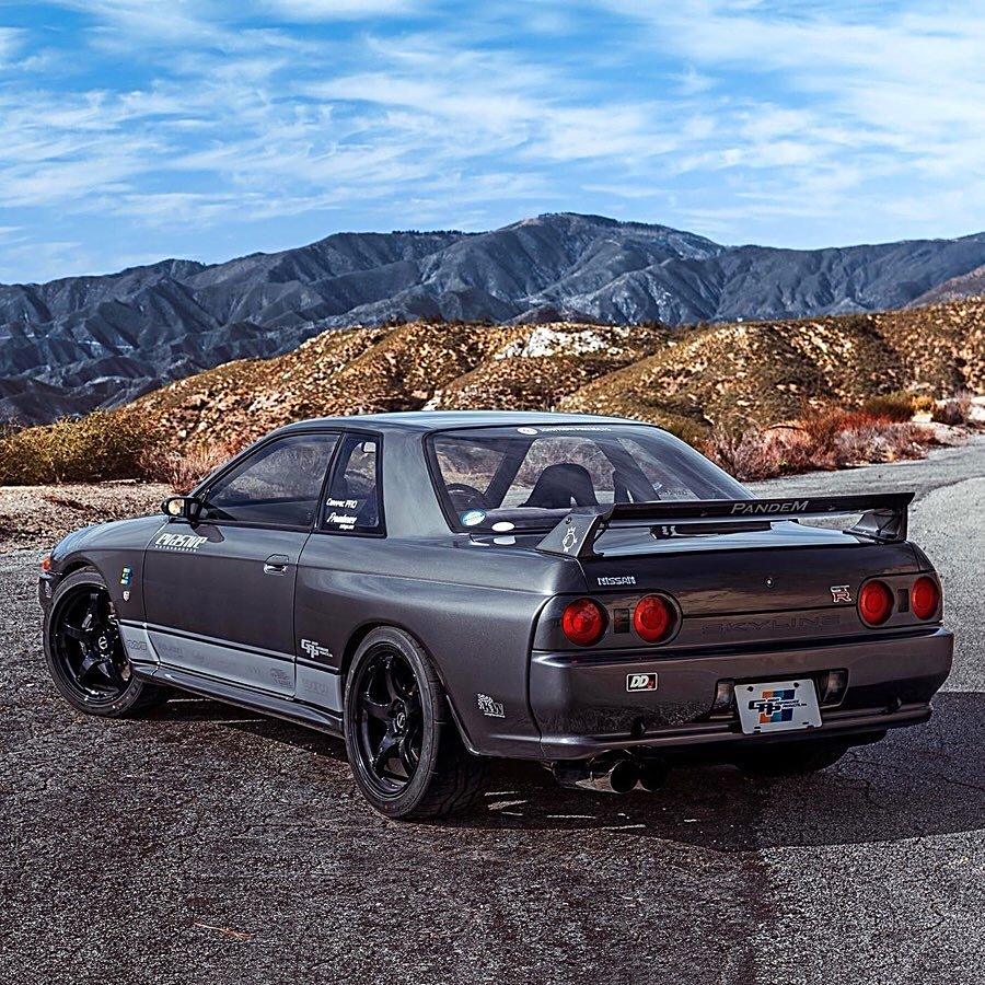 nissan skyline bnr32 gtr 經典戰神