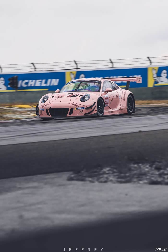 gt3r变身pinkpig保时捷经典涂装