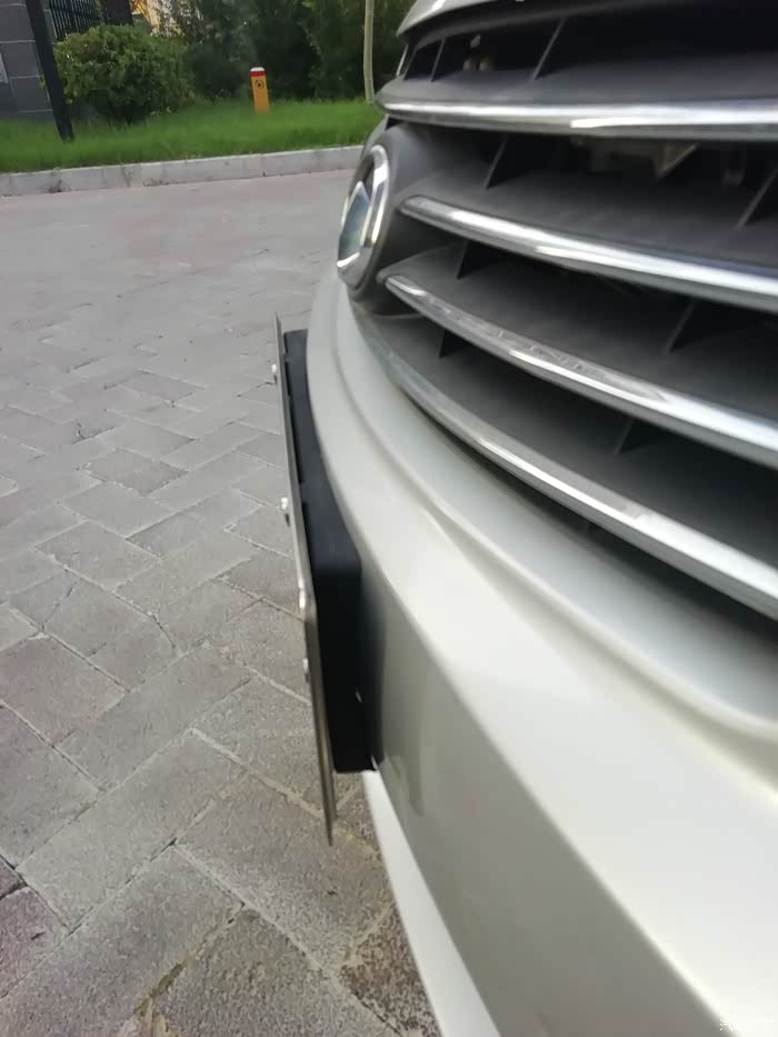 【图】老款c30装了个牌照底座_长城c30论坛_汽车之家论坛