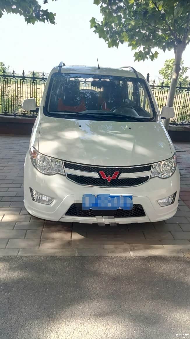 个人一手五菱宏光s7座出手