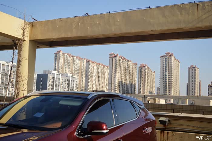 东南dx7,楼上停车场20000公里写真