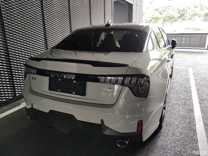 喜提领克03劲pro白,人生第一车,国货当自强!