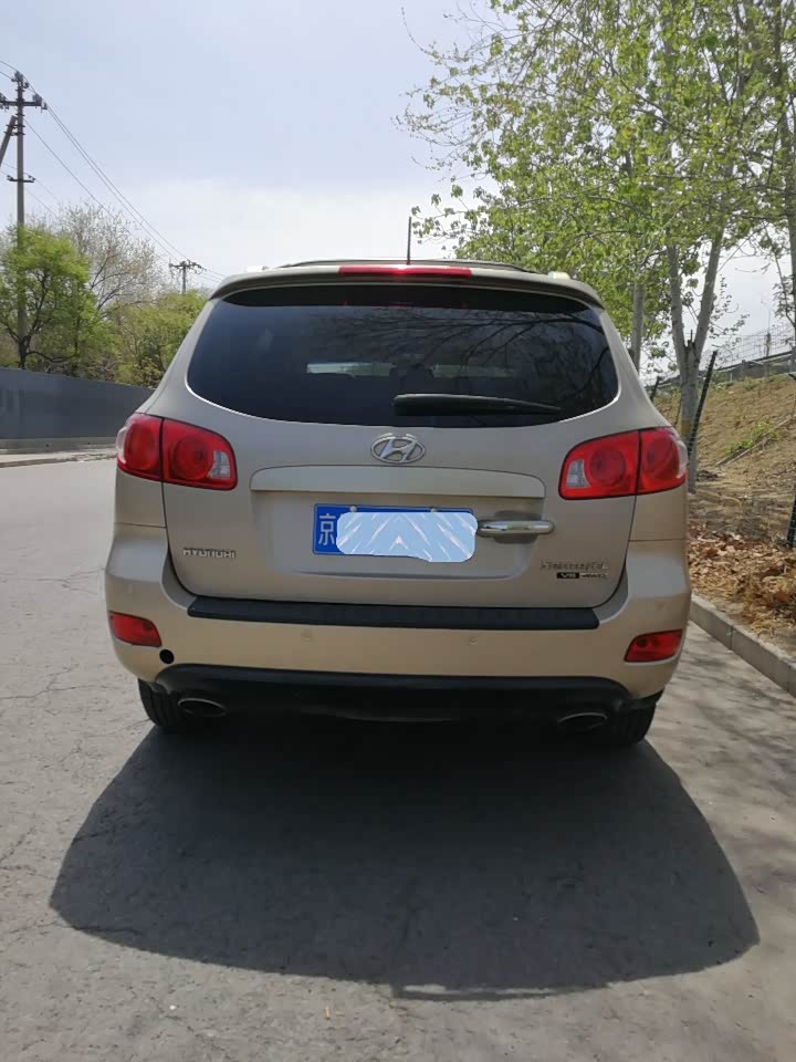 急出急出北京个人08年进口7座v6现代胜达4驱