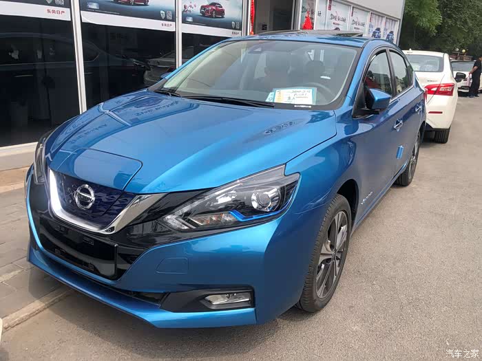 "与爱同行,微笑一夏"-萤石蓝轩逸纯电参加北京车友活动记