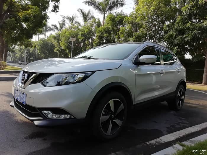 逍客豪华 月光银 到店