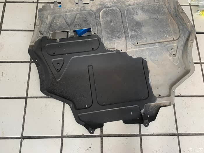 朗逸变速箱油底壳渗油