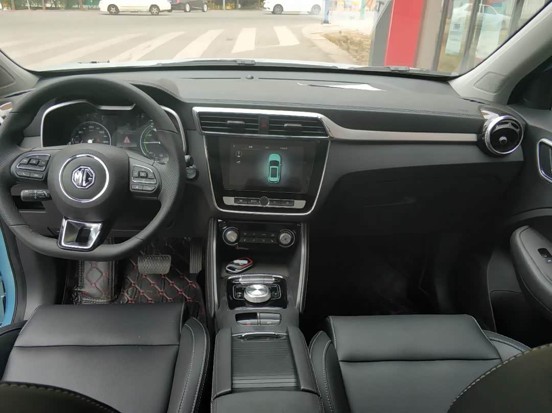 论一个安静美男子的必备神车-名爵 ezs