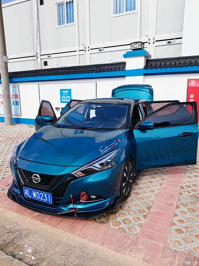 一见倾心钟情蓝鸟随心改装帅气靓丽的风景线