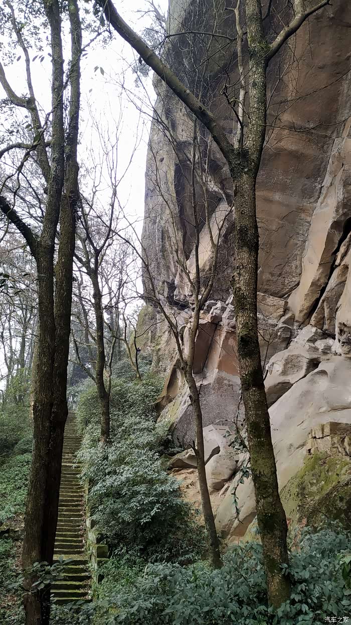幻速车友圈的老伙伴一起游川东犀牛山