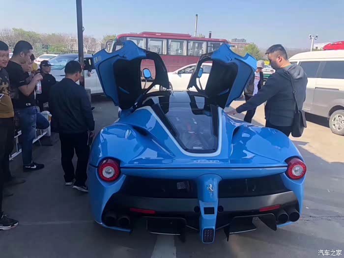 【图】婴儿蓝拉法亮相绍兴_法拉利论坛_汽车之家论坛