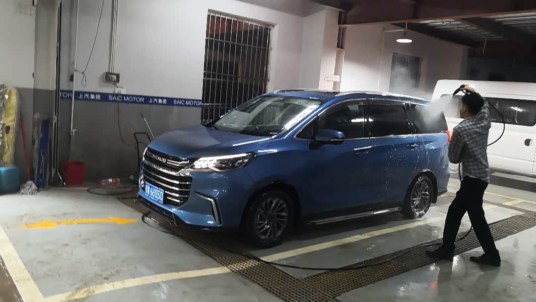 就是爱折腾上汽大通g50外观内饰改装心得首先正面